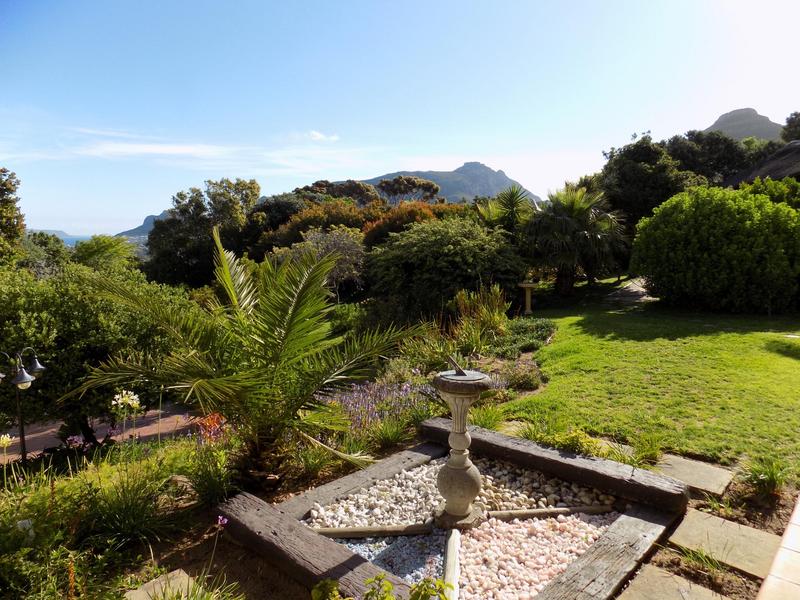 To Let 4 Bedroom Property for Rent in Hout Bay Western Cape